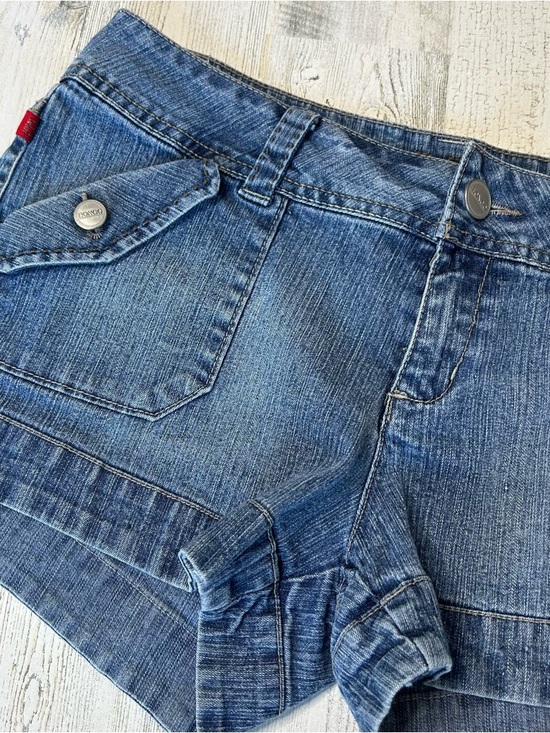 SOLD 🍀 BONGO Y2K Low Rise Shorty Jean Shorts - Picture 2 of 6